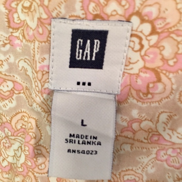 Gap paisley long sleeve button down nwot - Picture 4 of 5